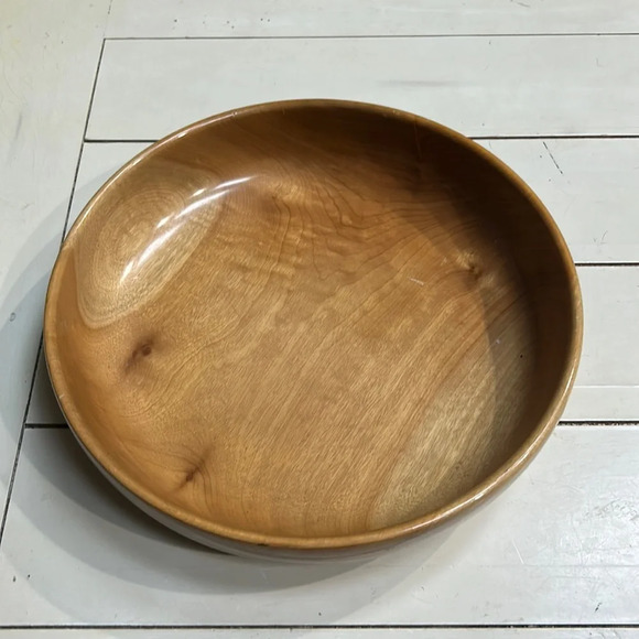 Oregon hand turned Myrtlewood serving bowl - Picture 1 of 5